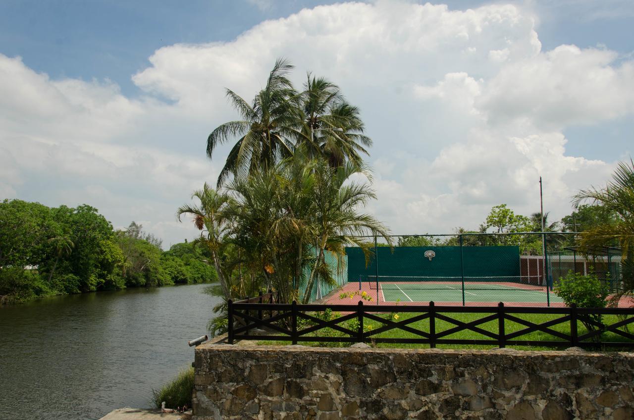 Hotel Plaza Palmas Tuxpan  エクステリア 写真